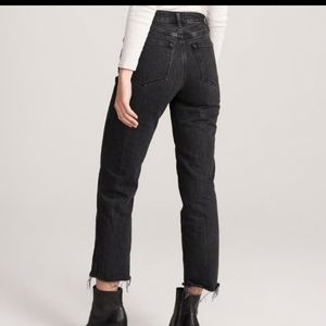 NWOT 2S Abercrombie Fitch High Rise Ankle Straight